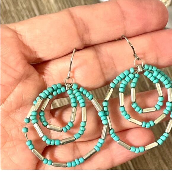 Faux turquoise silver tone beaded earrings - Picture 2 of 10